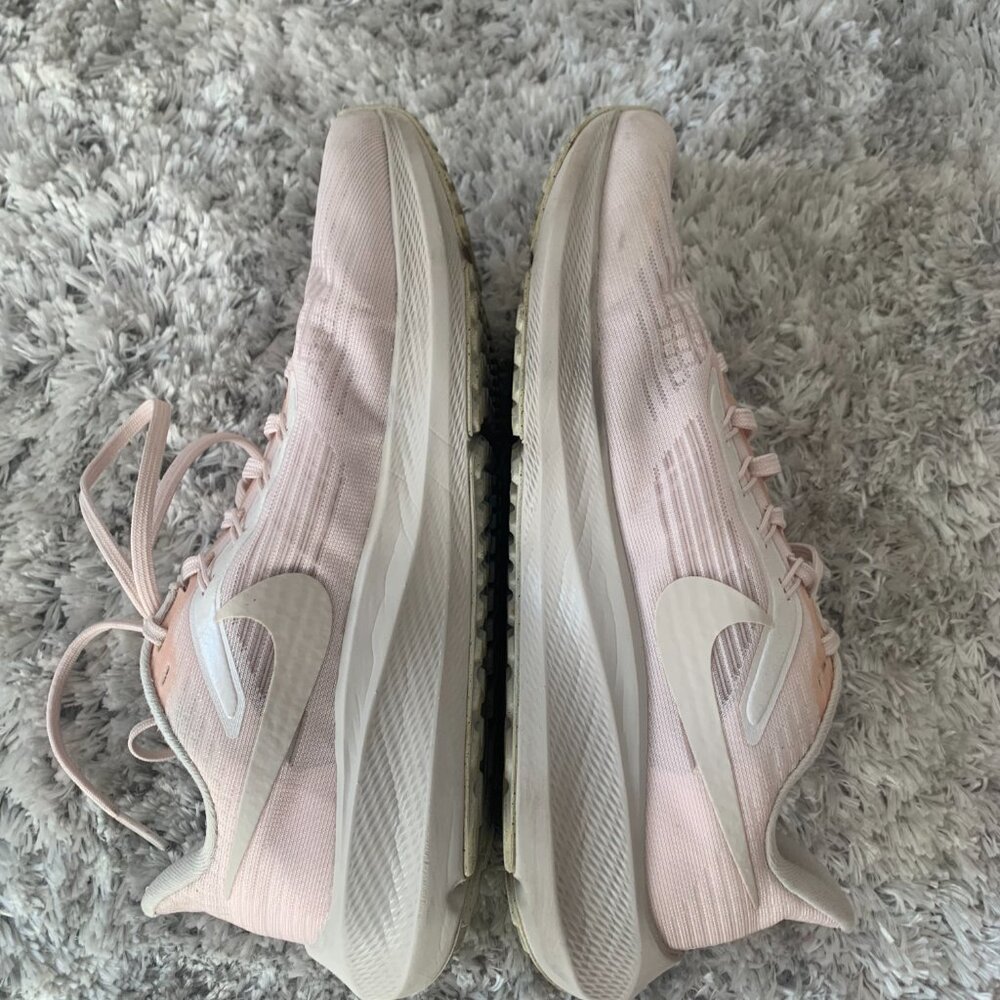 NIKE Air Zoom Pegasus 39, Light/Soft pink, size 7.5 - Picture 3 of 12